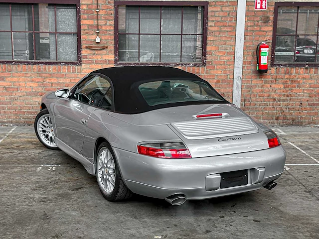 Porsche 911 3.4 996 triptronic 300pk 2000 youngtimer - afbeelding 19 van  55