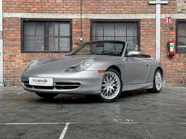 Porsche 911 3.4 996 triptronic 300pk 2000 youngtimer - afbeelding 1 van  55