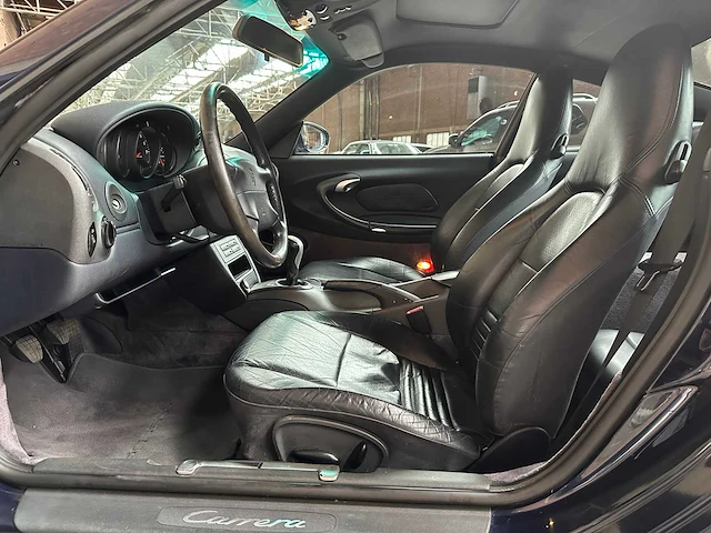Porsche 911 3.4 carrera coupé 300pk 1998, 62-zp-bg - afbeelding 18 van  32