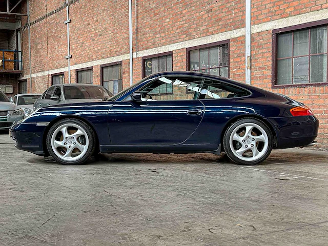 Porsche 911 3.4 carrera coupé 300pk 1998, 62-zp-bg - afbeelding 29 van  32