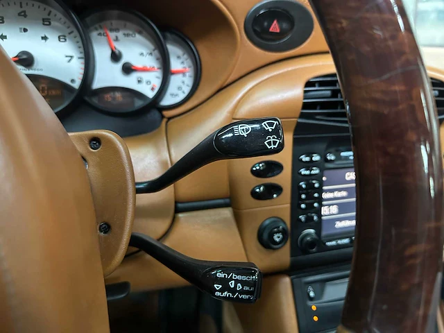 Porsche 911 3.4 coupé carrera 4 996 millennium edition -manual- 300pk 1999, 54-nl-kf youngimer - afbeelding 17 van  39