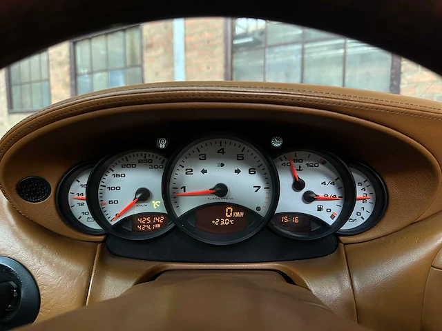 Porsche 911 3.4 coupé carrera 4 996 millennium edition -manual- 300pk 1999, 54-nl-kf youngimer - afbeelding 18 van  39