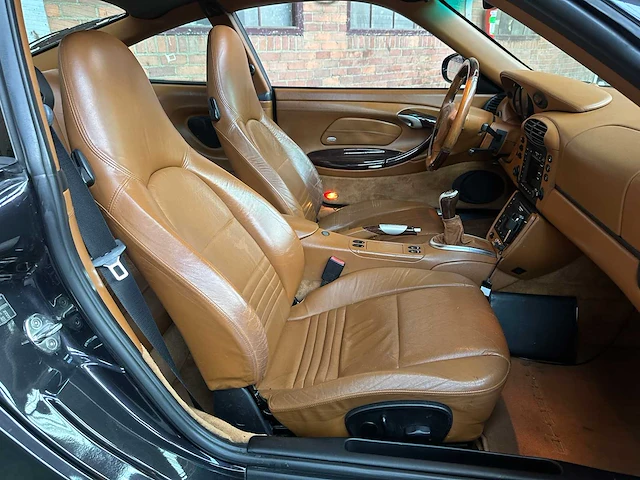 Porsche 911 3.4 coupé carrera 4 996 millennium edition -manual- 300pk 1999, 54-nl-kf youngimer - afbeelding 28 van  39