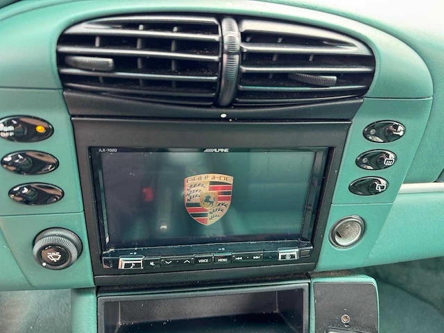 Porsche 911 3.4 coupé carrera 4 handgeschakeld! org. nl-auto! 43-hn-fn - afbeelding 18 van  41