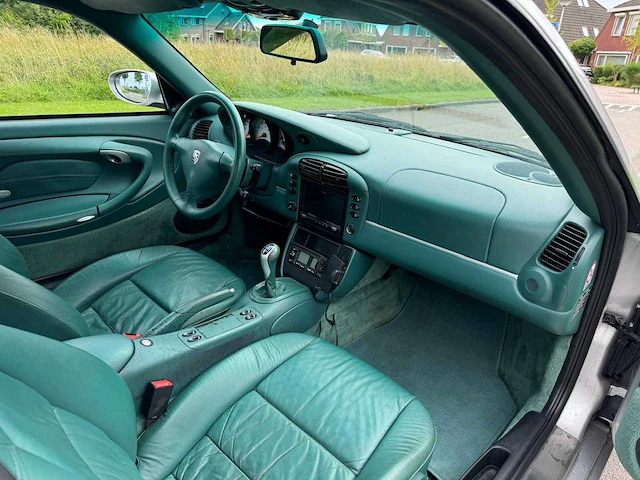 Porsche 911 3.4 coupé carrera 4 handgeschakeld org. nl-auto 43-hn-fn - afbeelding 7 van  41