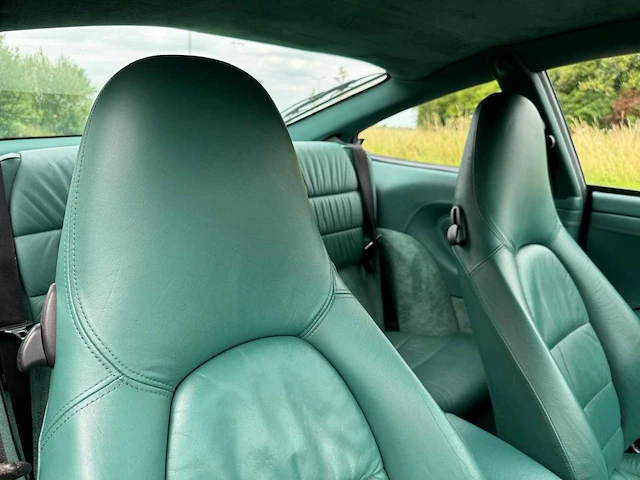 Porsche 911 3.4 coupé carrera 4 handgeschakeld org. nl-auto 43-hn-fn - afbeelding 9 van  41