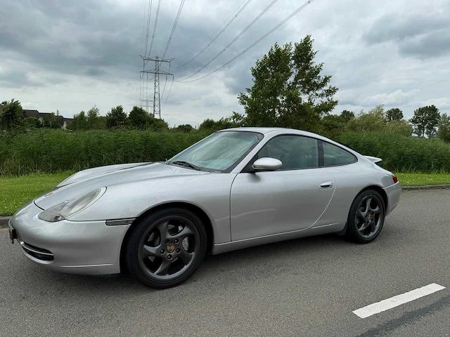 Porsche 911 3.4 coupé carrera 4 handgeschakeld org. nl-auto 43-hn-fn - afbeelding 25 van  41