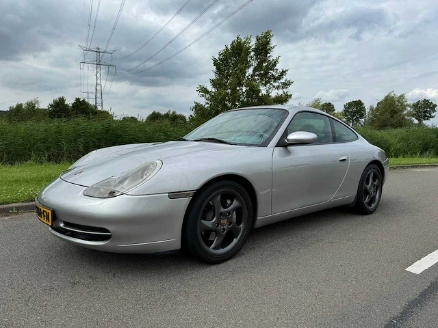 Porsche 911 3.4 coupé carrera 4 handgeschakeld org. nl-auto 43-hn-fn - afbeelding 37 van  41
