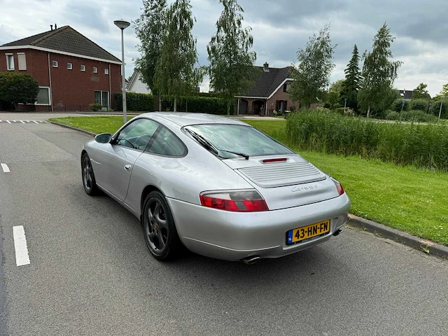 Porsche 911 3.4 coupé carrera 4 handgeschakeld org. nl-auto 43-hn-fn - afbeelding 41 van  41