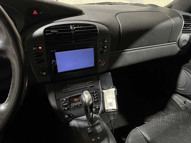 Porsche 911 3.4 coupé carrera 996 300pk 1998, 73-xv-xl - afbeelding 19 van  37