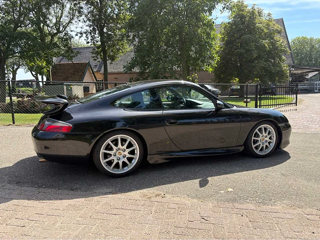 Porsche 911 3.8 coupé carrera 1998 gt3 specificaties - afbeelding 6 van  102