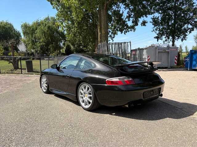 Porsche 911 3.8 coupé carrera 1998 gt3 specificaties - afbeelding 59 van  102