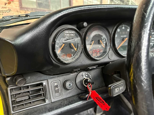 Porsche 911 964 carrera cabrio 250pk 1992 youngtimer - afbeelding 19 van  40
