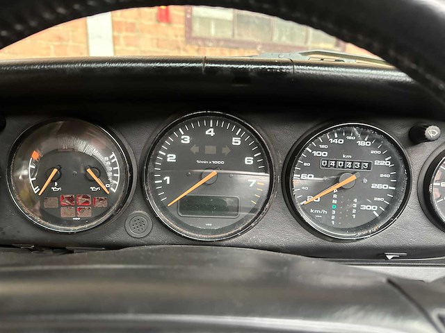 Porsche 911 964 carrera cabrio 250pk 1992 youngtimer - afbeelding 22 van  42