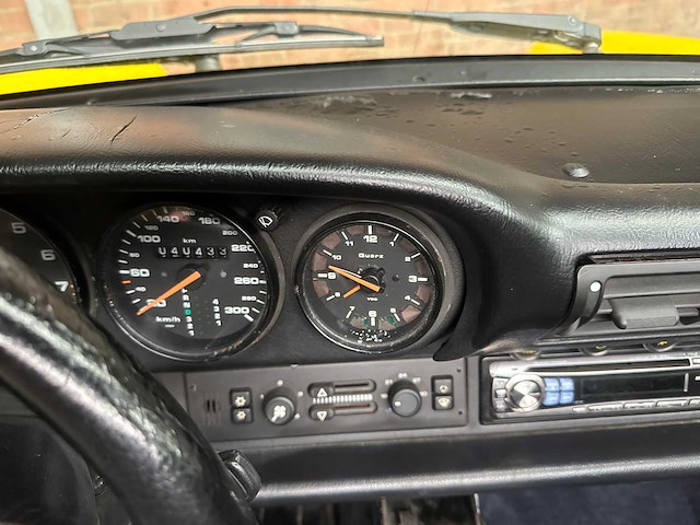 Porsche 911 964 carrera cabrio 250pk 1992 youngtimer - afbeelding 25 van  42