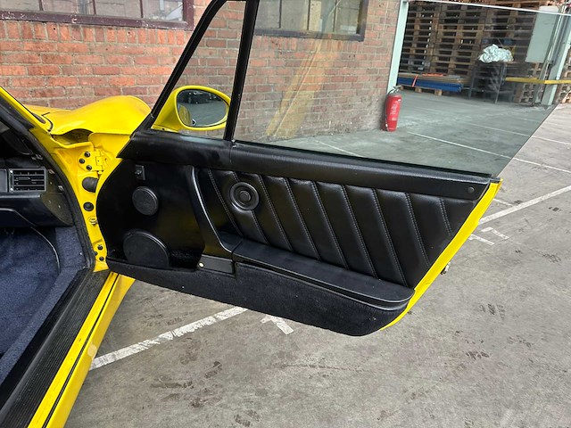 Porsche 911 964 carrera cabrio 250pk 1992 youngtimer - afbeelding 31 van  42