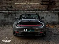 Porsche 911 992 carrera 4 gts 480pk -carbon- 2023 sport-chrono cabriolet -fabrieksgarantie- - afbeelding 28 van  98