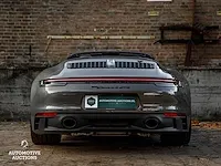 Porsche 911 992 carrera 4 gts 480pk -carbon- 2023 sport-chrono cabriolet -fabrieksgarantie- - afbeelding 31 van  98