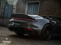 Porsche 911 992 carrera 4 gts 480pk -carbon- 2023 sport-chrono cabriolet -fabrieksgarantie- - afbeelding 34 van  98