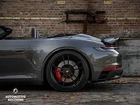 Porsche 911 992 carrera 4 gts 480pk -carbon- 2023 sport-chrono cabriolet -fabrieksgarantie- - afbeelding 43 van  98