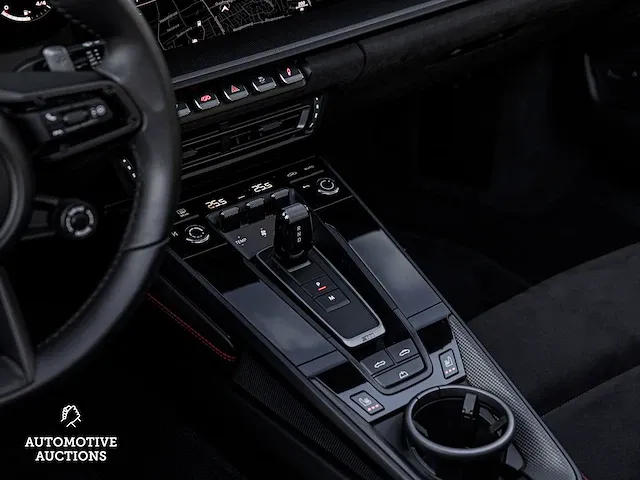 Porsche 911 992 carrera 4 gts 480pk -carbon- 2023 sport-chrono cabriolet -fabrieksgarantie- - afbeelding 54 van  98
