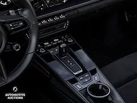 Porsche 911 992 carrera 4 gts 480pk -carbon- 2023 sport-chrono cabriolet -fabrieksgarantie- - afbeelding 54 van  98