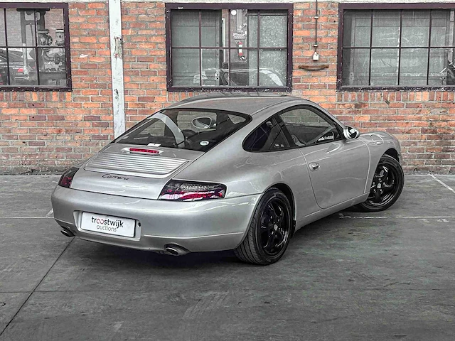 Porsche 911 996 carrera 3.4 300pk 1999 -youngtimer- - afbeelding 4 van  35
