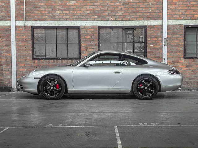 Porsche 911 996 carrera 3.4 300pk 1999 -youngtimer- - afbeelding 9 van  35