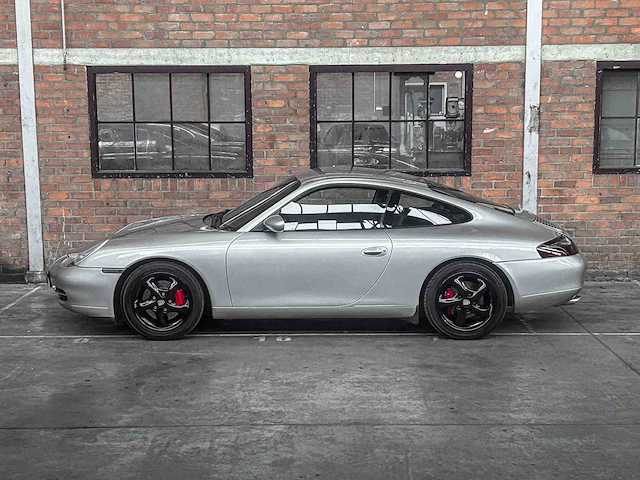 Porsche 911 996 carrera 3.4 300pk 1999 -youngtimer- - afbeelding 10 van  35