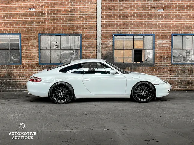 Porsche 911 996 carrera 3.4 300pk 2000 -youngtimer- - afbeelding 3 van  48