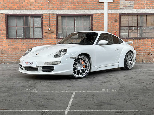 Porsche 911 996 carrera 3.6 320pk 2002 youngtimer - afbeelding 1 van  37