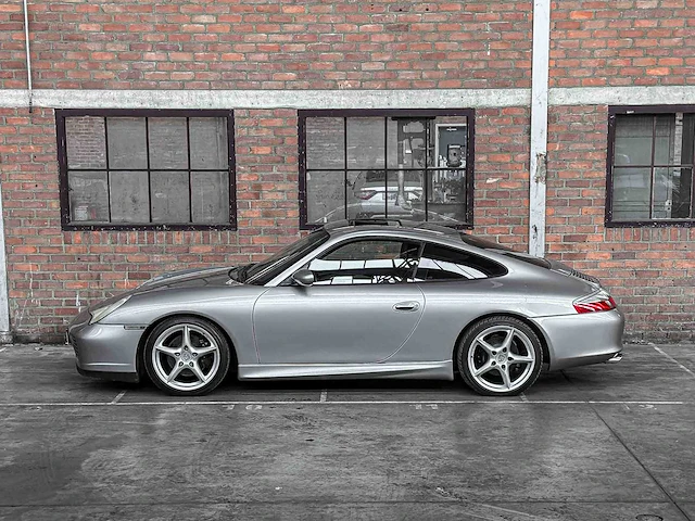 Porsche 911 996 carrera '40 jahre jubiläum' 3.6 345pk 2003 -youngtimer- - afbeelding 8 van  37
