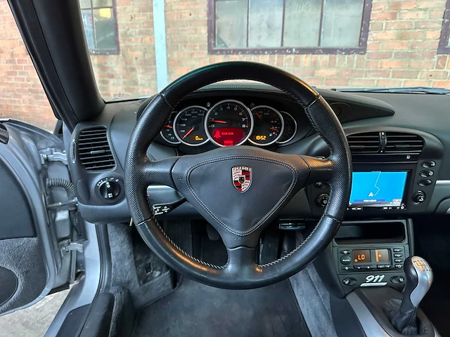 Porsche 911 996 carrera '40 jahre jubiläum' 3.6 345pk 2003 -youngtimer- - afbeelding 10 van  37