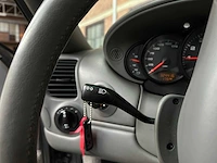 Porsche 911 996 carrera coupe 3.4 handgeschakeld 300pk 2000 -youngtimer- - afbeelding 16 van  36