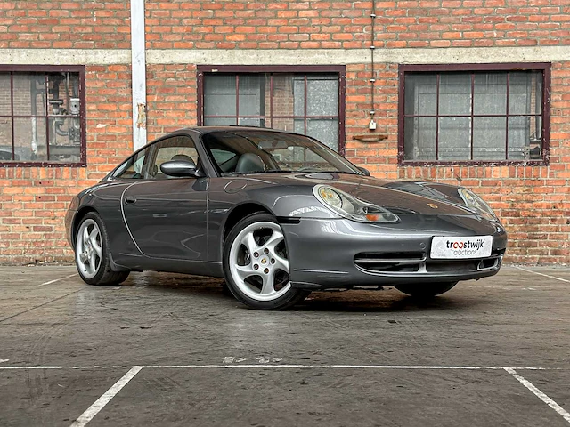 Porsche 911 996 carrera coupe 3.4 handgeschakeld 300pk 2000 -youngtimer- - afbeelding 34 van  36