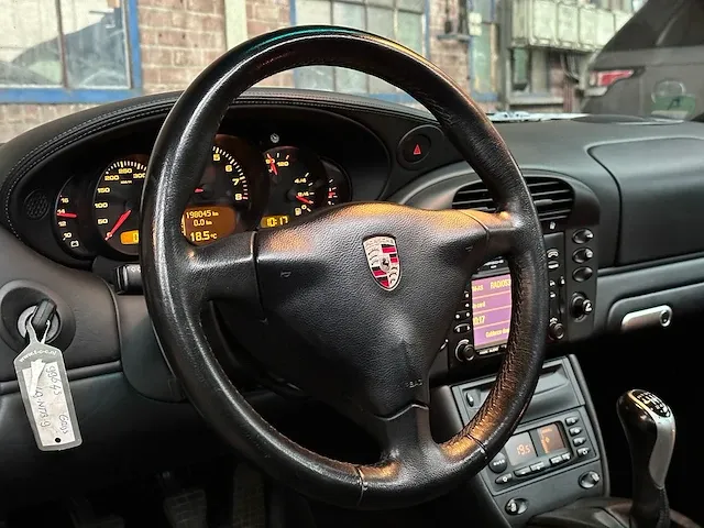 Porsche 911 996.2 coupé carrera 4s 3.6 -hangeschakeld- 320pk 2002, 49-ntb-9 - afbeelding 17 van  50