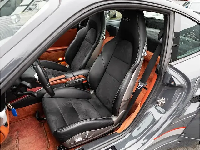 Porsche 911 997 3.6 direct fuel 380pk automaat 2012 rsr omgebouwd schuifdak 360°camera bose dab - afbeelding 7 van  45