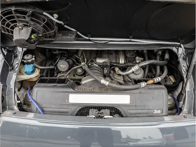 Porsche 911 997 3.6 direct fuel 380pk automaat 2012 rsr omgebouwd schuifdak 360°camera bose dab - afbeelding 39 van  45