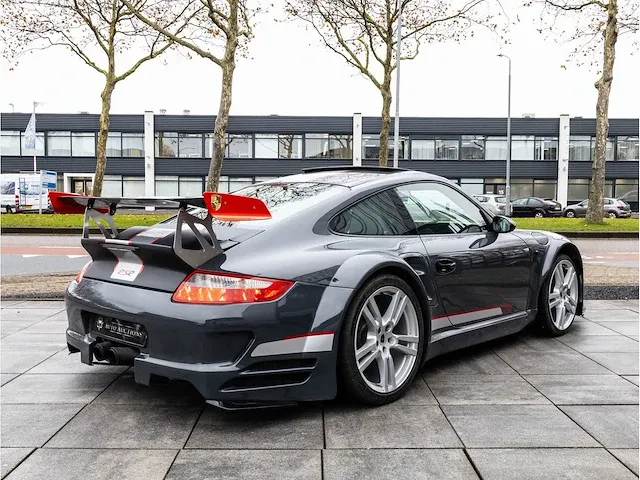 Porsche 911 997 3.6 direct fuel 380pk automaat 2012 rsr omgebouwd schuifdak 360°camera bose dab - afbeelding 41 van  45