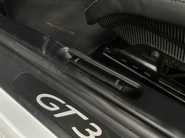 Porsche 911 997 (997.2) gt3 3.8 sport chrono 435pk 2010 - afbeelding 27 van  63