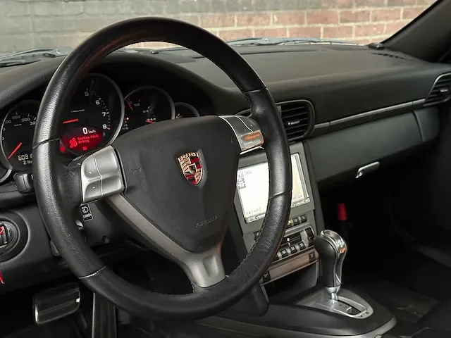 Porsche 911 997 carrera 3.6 325pk 2005 -youngtimer- - afbeelding 15 van  44