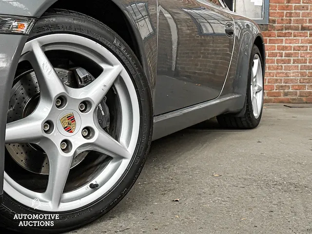 Porsche 911 997 carrera 3.6 325pk 2005 -youngtimer- - afbeelding 23 van  44