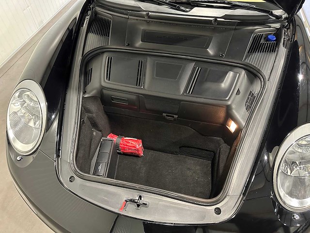 Porsche 911 997 carrera 4s targa 355pk 3.8 handgeschakeld duits kenteken - afbeelding 29 van  38