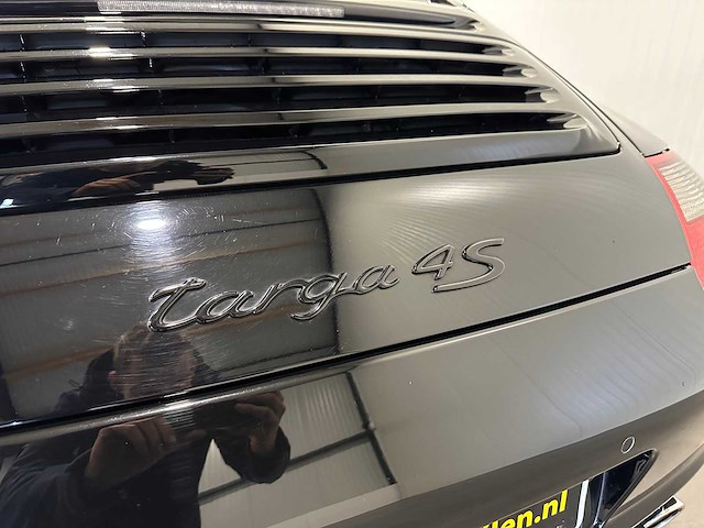 Porsche 911 997 carrera 4s targa 355pk 3.8 handgeschakeld duits kenteken - afbeelding 31 van  38