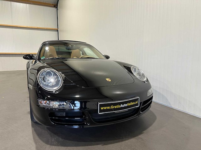 Porsche 911 997 carrera 4s targa 355pk 3.8 handgeschakeld duits kenteken - afbeelding 37 van  38