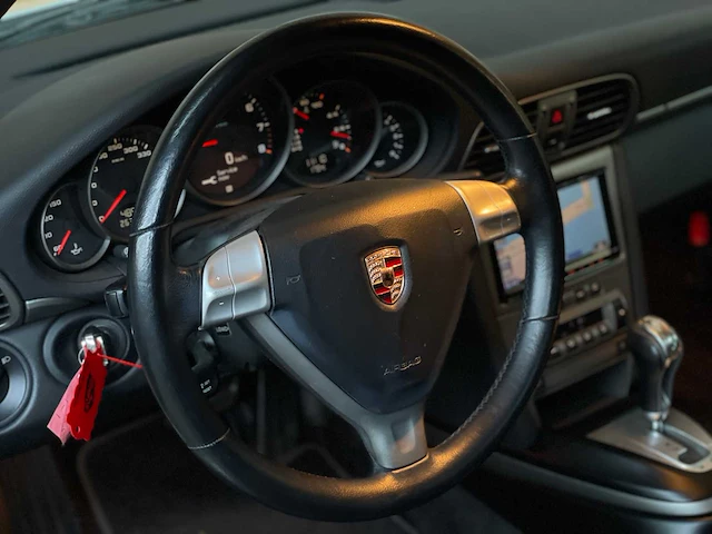 Porsche 911 997 coupé 3.6 325pk 2005 youngtimer - afbeelding 14 van  38
