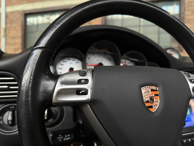 Porsche 911 997 turbo cabriolet 3.6 tt handgeschakeld 480pk 2009 - afbeelding 19 van  44