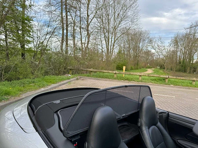 Porsche 911 cabrio 3.4 carrera 4 hardtop org. nl-auto nieuwstaat 5421 - afbeelding 28 van  42
