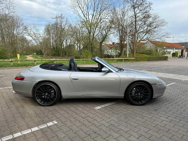 Porsche 911 cabrio 3.4 carrera 4 hardtop org. nl-auto nieuwstaat 5421 - afbeelding 29 van  42