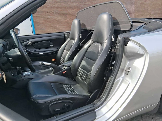 Porsche 911 cabrio 3.6 carrera 2002 | 56-jk-kg i - afbeelding 2 van  25